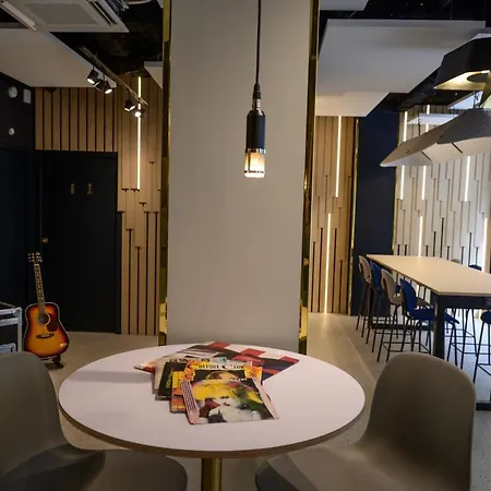 Ibis Styles Opera Lafayette פריז