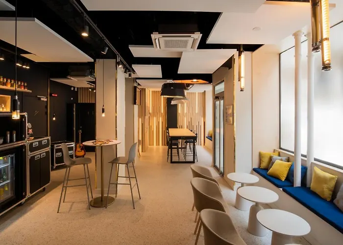 Ibis Styles Opera Lafayette 3* París